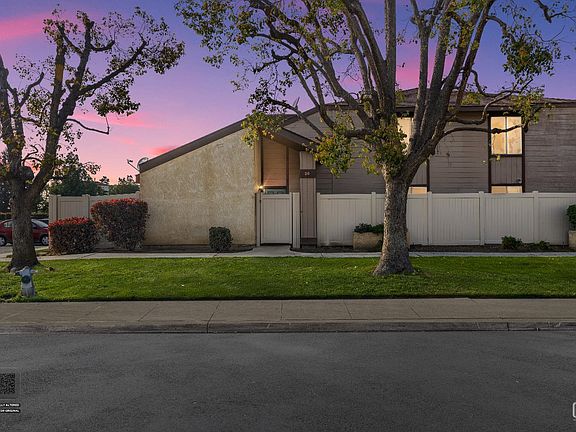 3rd image of 5300 Dunsmuir Rd APT 20