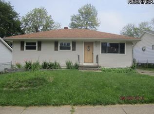 4031 Crest Dr, Cleveland, OH