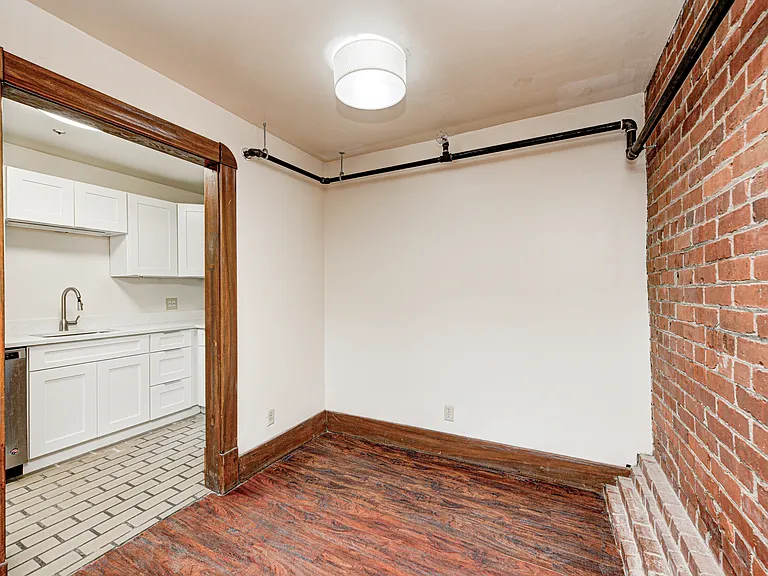 315 N Senate Ave #D — Photo 8