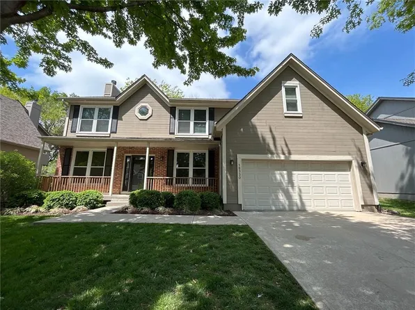 18330 W 117th St, Olathe, KS 66061