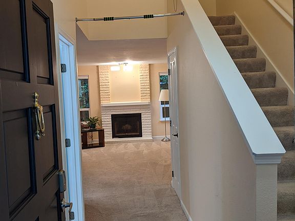 2nd image of 15915 NE 40th Way