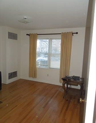 2nd image of 91 Belmont Ave Floor 1