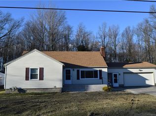 3950 Crum Rd, Youngstown, OH 44515