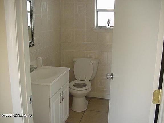 5th image of 502 N Saint Clair St