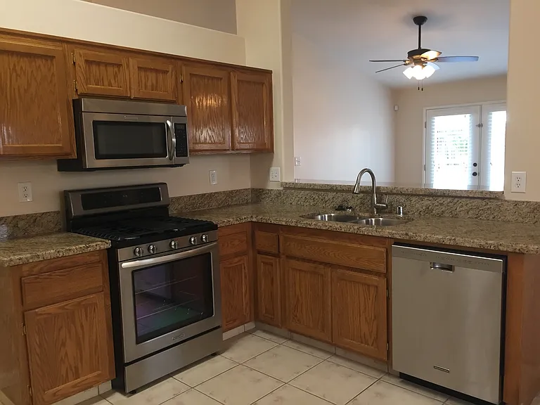 8502 Mainsail Dr — Photo 8