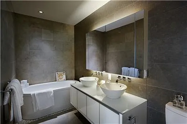 Rented by RELO REDAC INC. | media 1