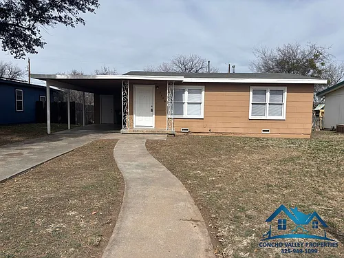 2406 Raney St Photo 1
