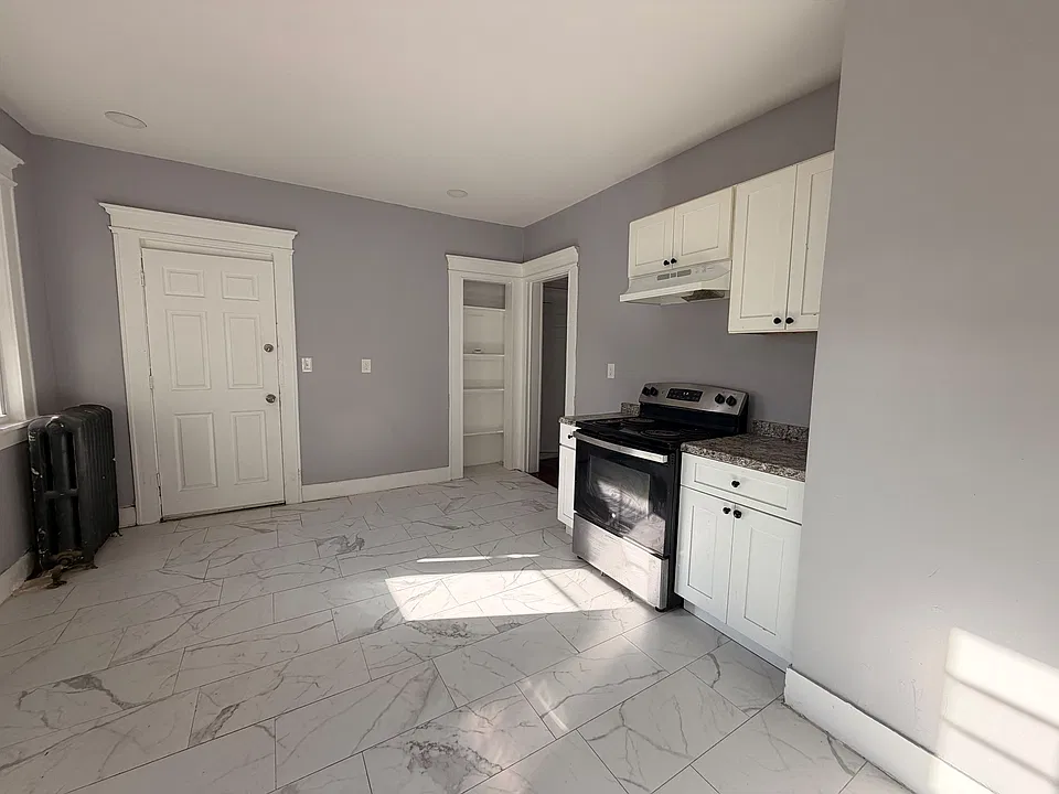 304-306 Winthrop Ave #1