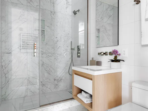 305 East 61st Street image 13 of 17