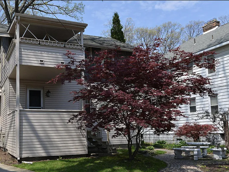 310 Virginia Ave — Photo 12