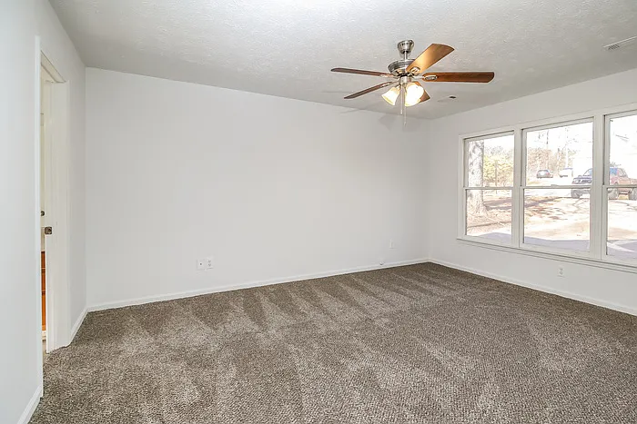 160 Princeton Way — Photo 6