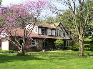 7911 Bennington Ct, Bull Valley, IL 60098