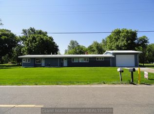 4965 Fort Kearney Rd, Grand Island, NE 68801