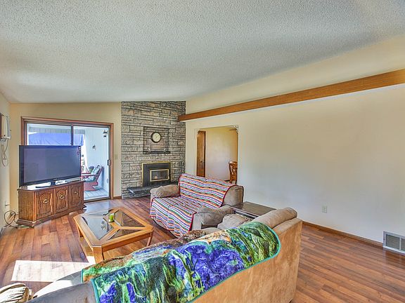 3rd image of 11718 N King Arthur Ct