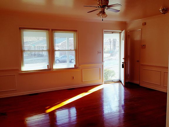 4th image of 347 Ronald Dr