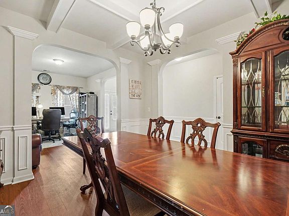 4th image of 4157 Sublime Trl