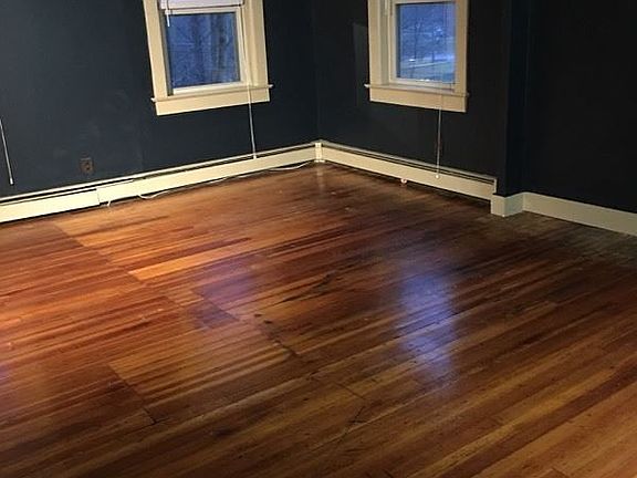 4th image of 3902 Gomer Ct