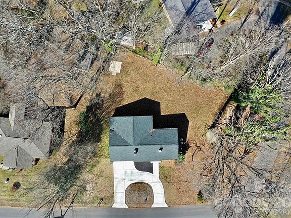 3rd image of 2476 Acapulco Dr