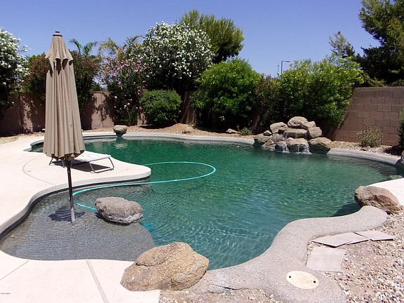 2nd image of 14934 W Dahlia Dr