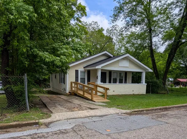 708 Windsor St, Gadsden, AL 35903
