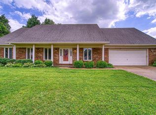 7333 Marywood Dr, Newburgh, IN
