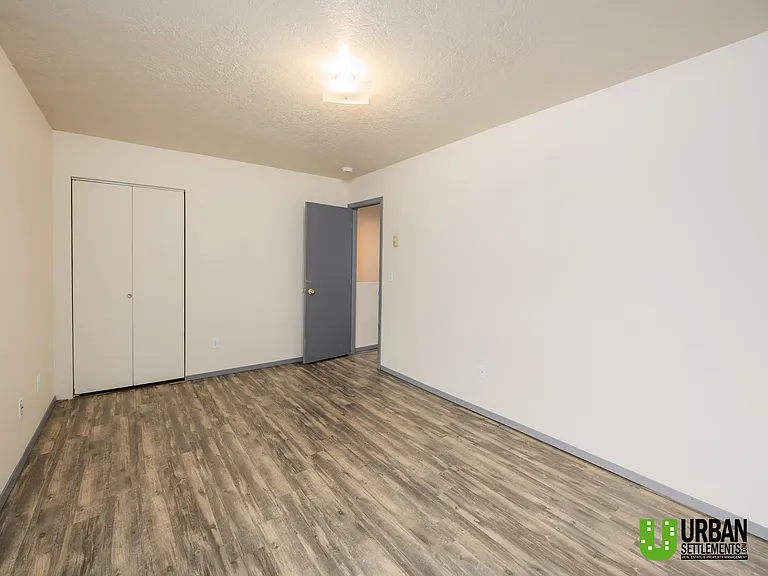 3216 E 29th Ave — Photo 12