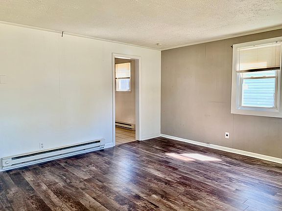 4th image of 1339 S 10th St