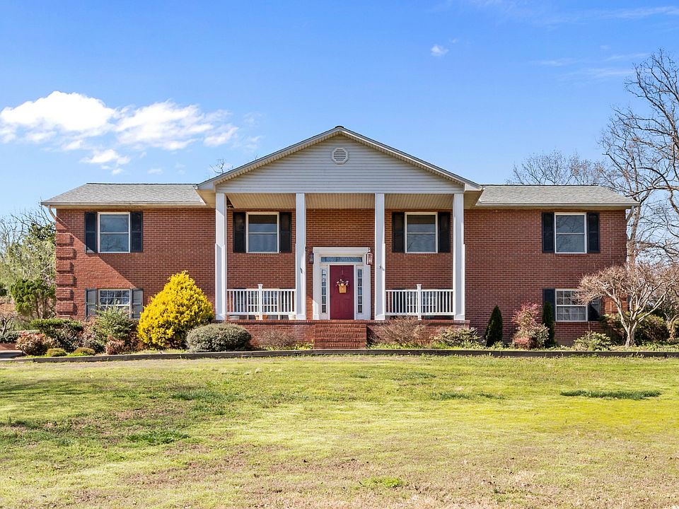 1st image of 499 River Oaks Dr