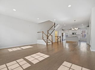 32 Truman Dr, Wood Ridge, NJ 07075