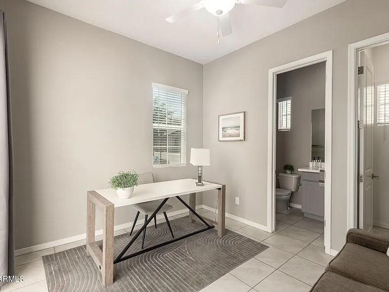 1535 E Dublin St — Photo 26