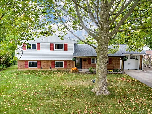 3rd image of 4424 Irelan St