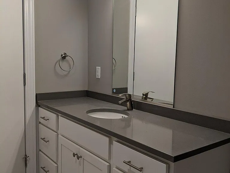 622 Main St — Photo 10