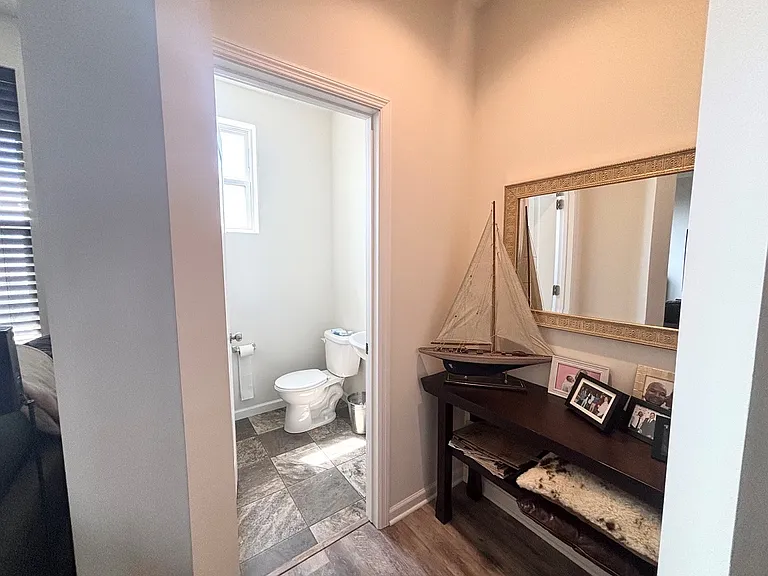 5136 Hampton St NE — Photo 16