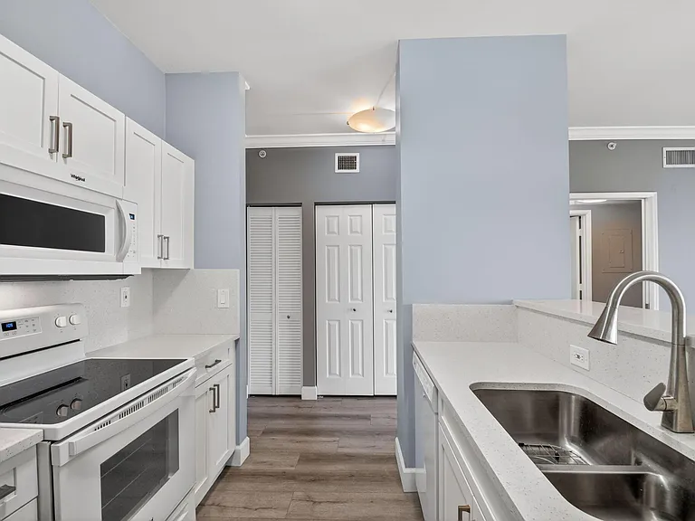 651 Okeechobee Blvd #1008 — Photo 13