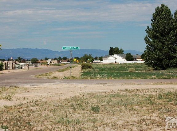 3rd image of 795 W El Portal Dr