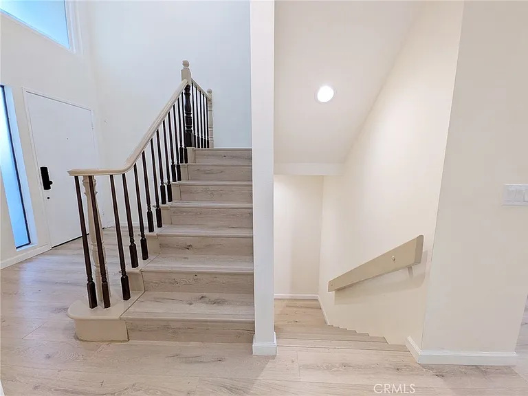 660 E Workman St — Photo 19