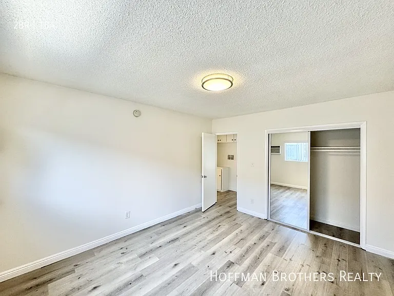 4334 Berryman Ave #8 — Photo 14