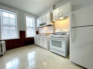 31-11 42nd St #2B, Astoria, NY 11103