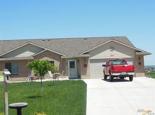 514 Topaz Ln, Rapid City, SD 57701