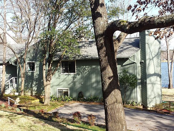 2nd image of 1704 Leisure Ln