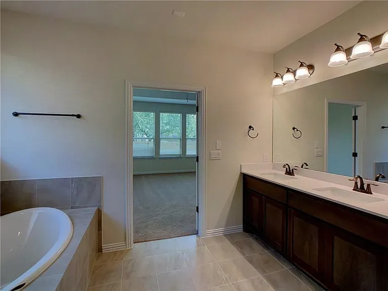 2304 La Mirada St — Photo 16