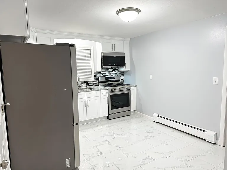 506 Merritt St #2 — Photo 9