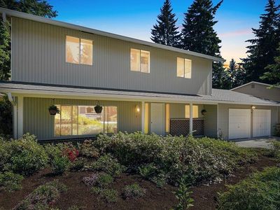 11703 SE 92nd St, Newcastle, WA, 98056