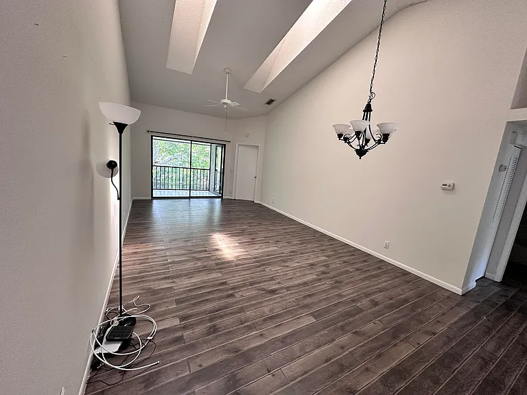 306 Harbour Pointe Way — Photo 20