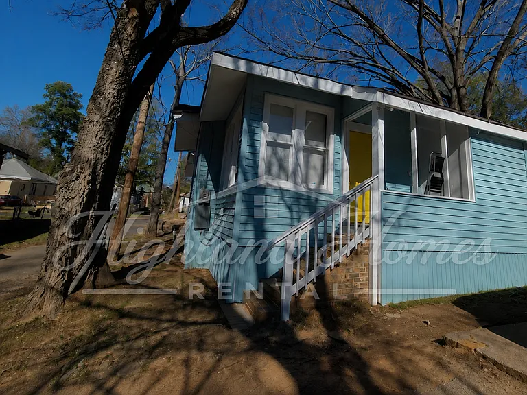 515 Boulevard St — Photo 2