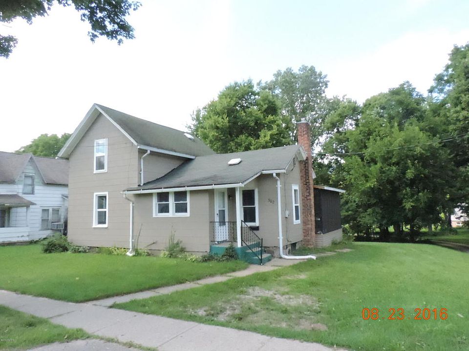 1st image of 302 Saint Joseph St