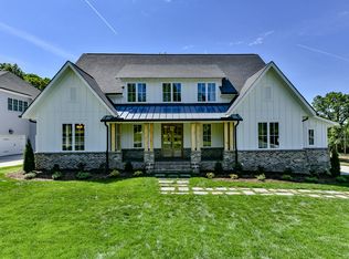 1327 Home Pl, Matthews, NC 28105