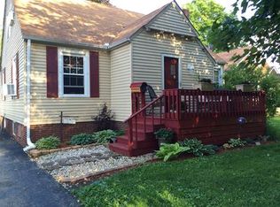 1025 Brown Ave, Galesburg, IL 61401