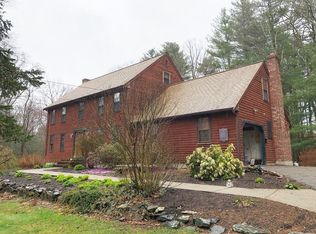 15 West St, Foxboro, MA 02035