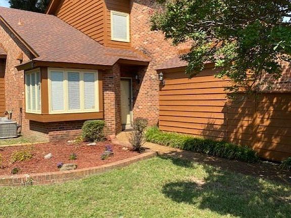 4th image of 4951 Lions Gate Dr #1